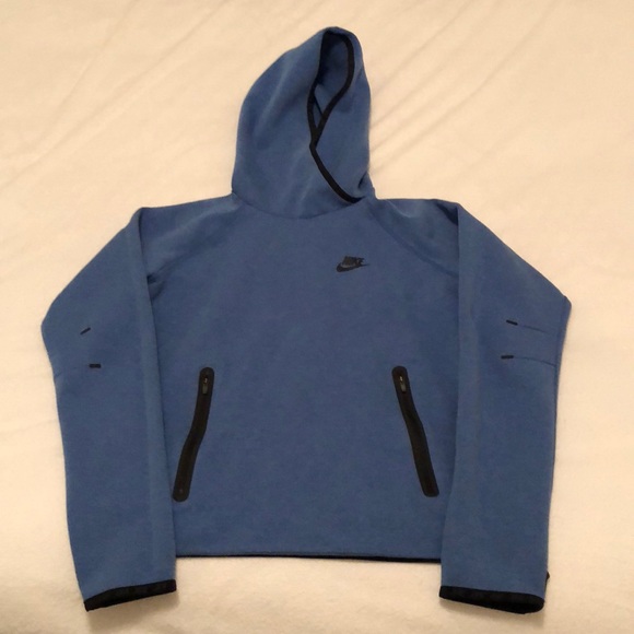 Nike Tops - Women’s Nike Sweatshirt Size Medium